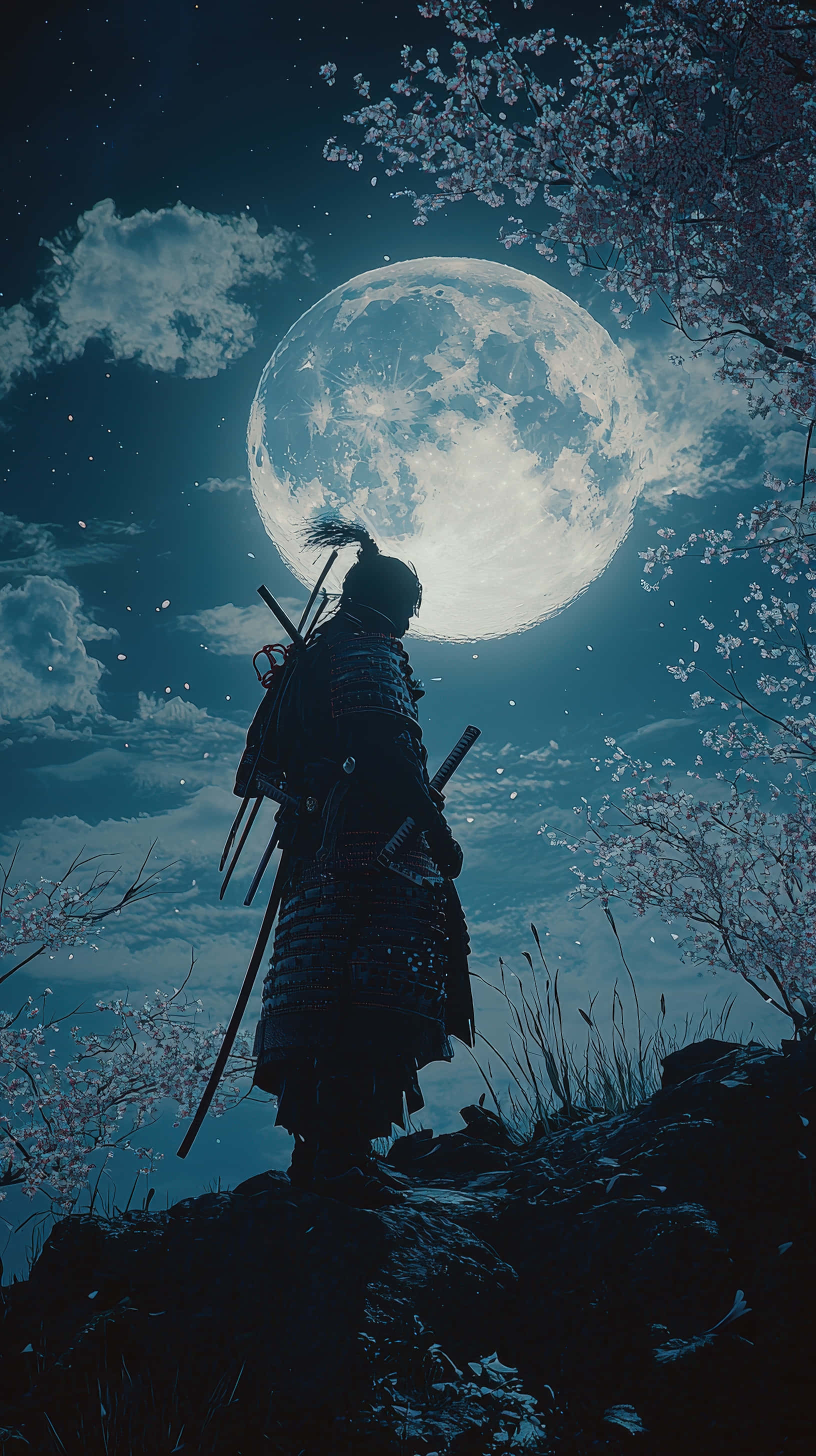 Samurai-kryger wat onder die volmaan met kersiebloeisels staan Muurpapier