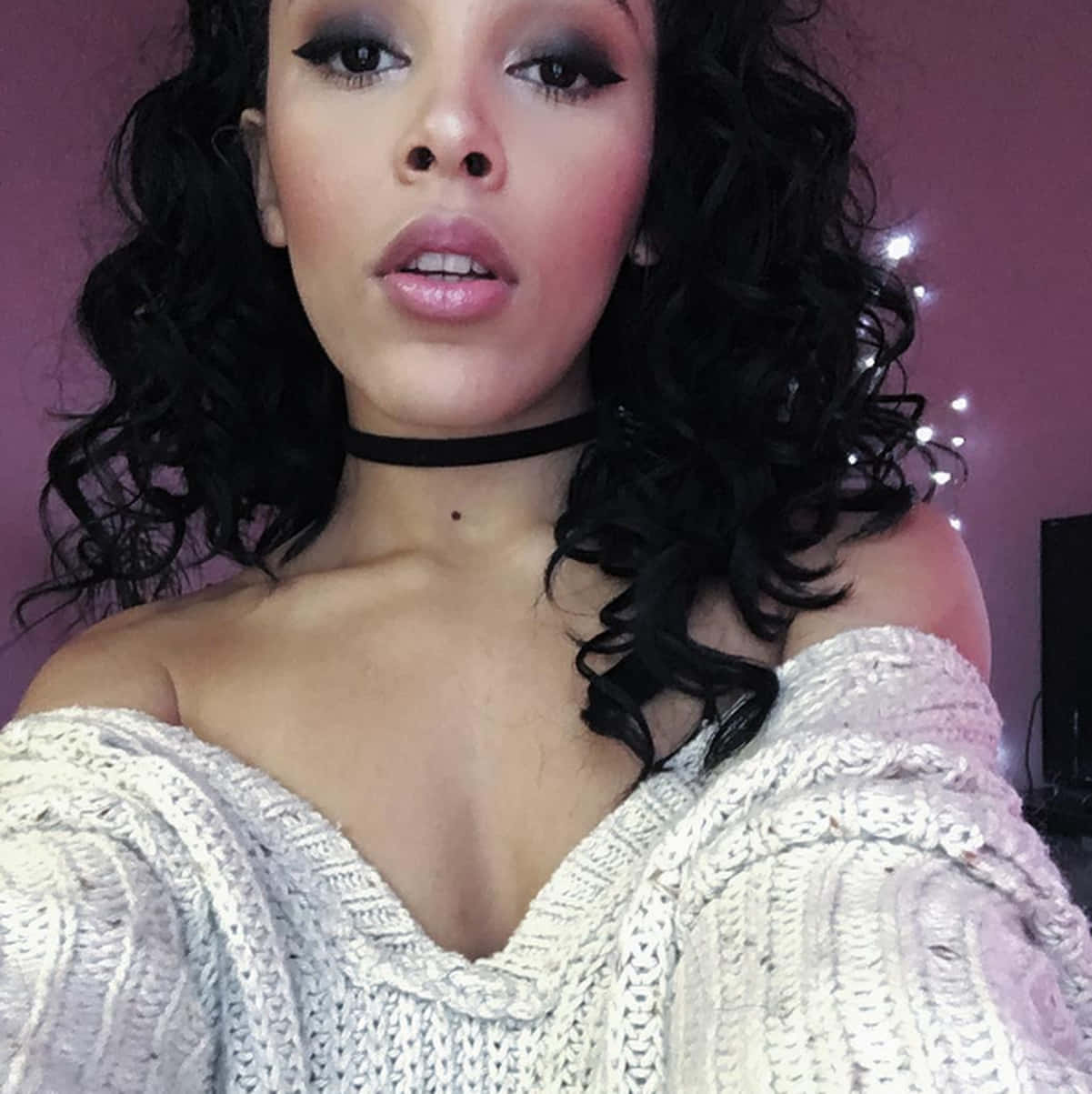 Sanger-akteur Doja Cat. Muurpapier