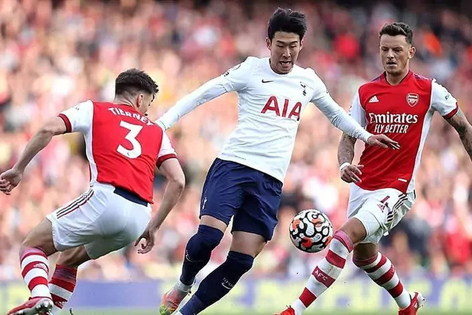 Son Heung-min van Tottenham Hotspurs FC Muurpapier