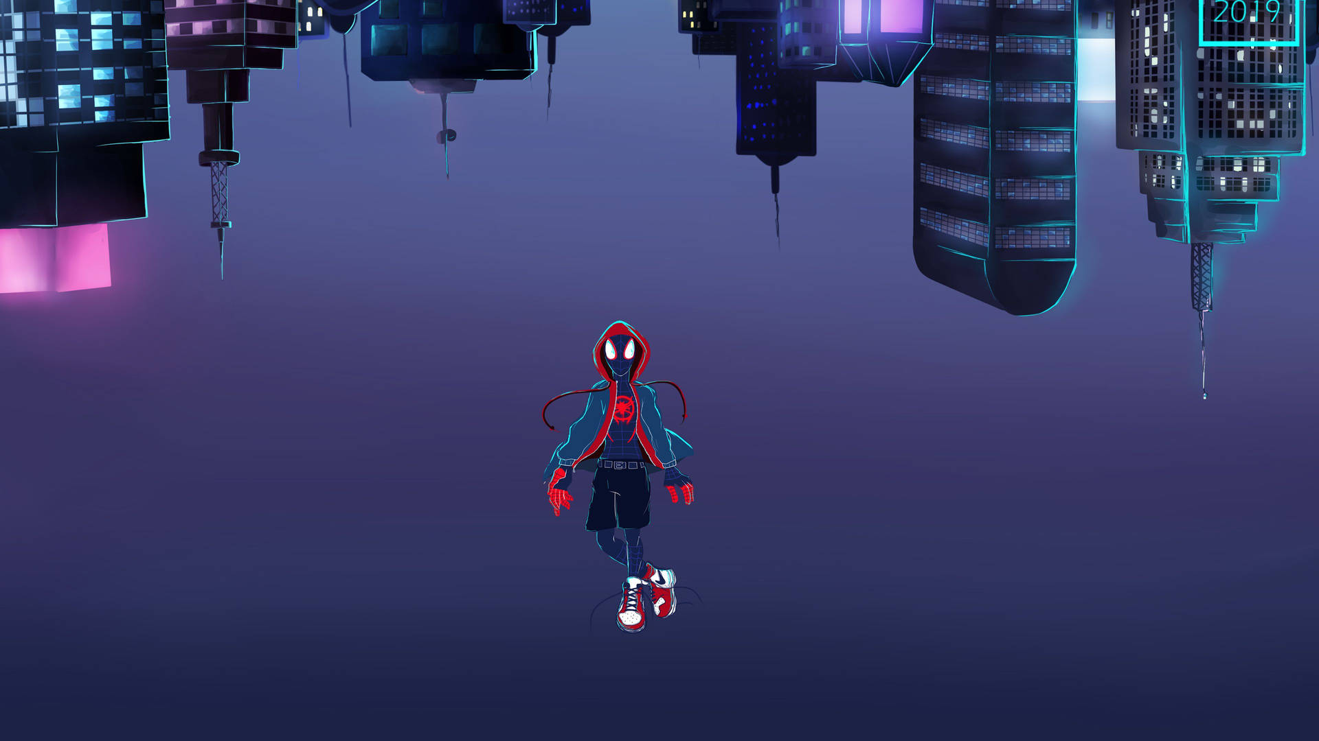 Spiderman wat 'n blou baadjie en tekkies dra en op 'n onderstebo stad sweef.
