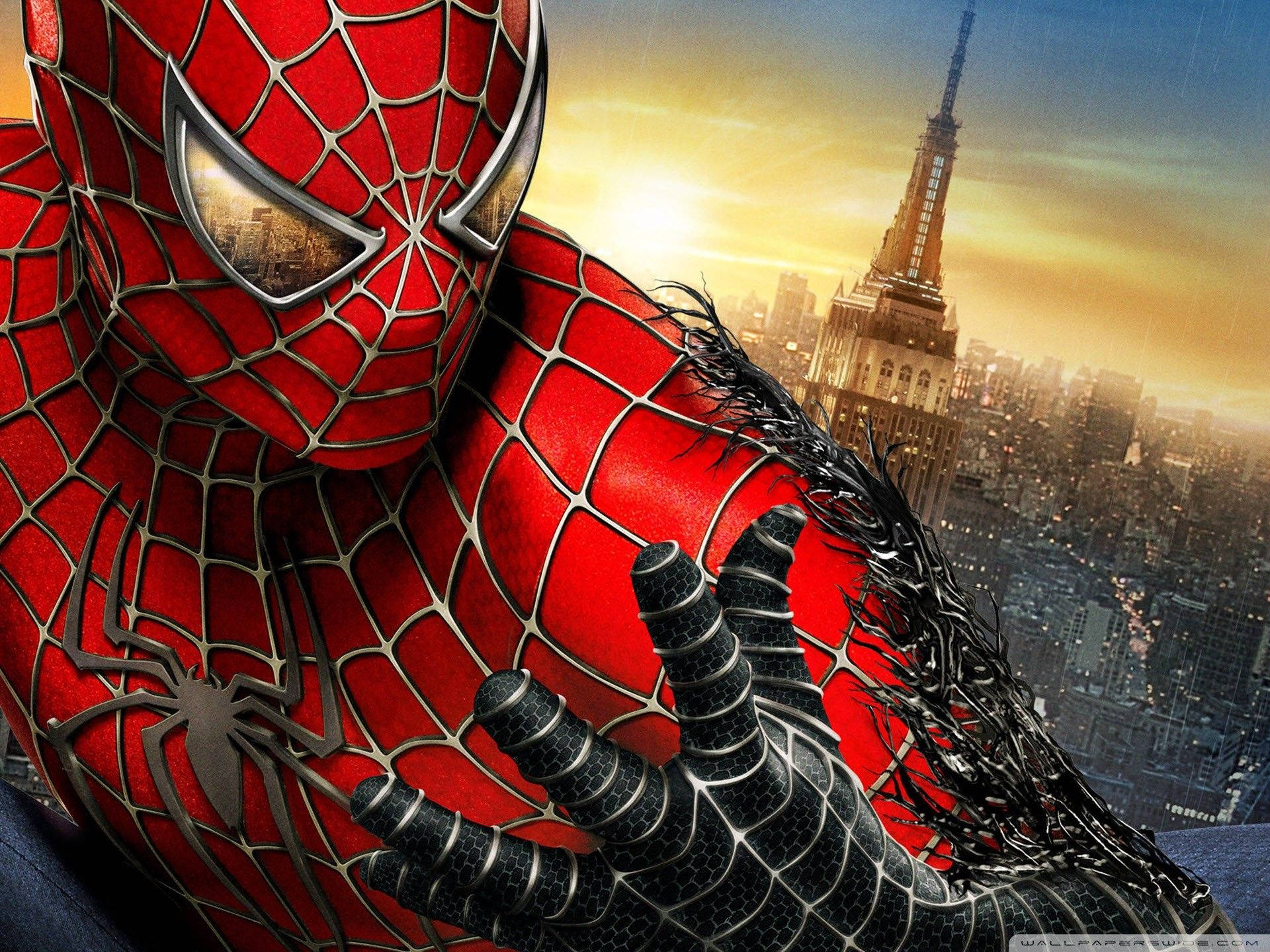 Spiderman Marvel-superheld wat na swart pak oorskakel in 'n groot stad.