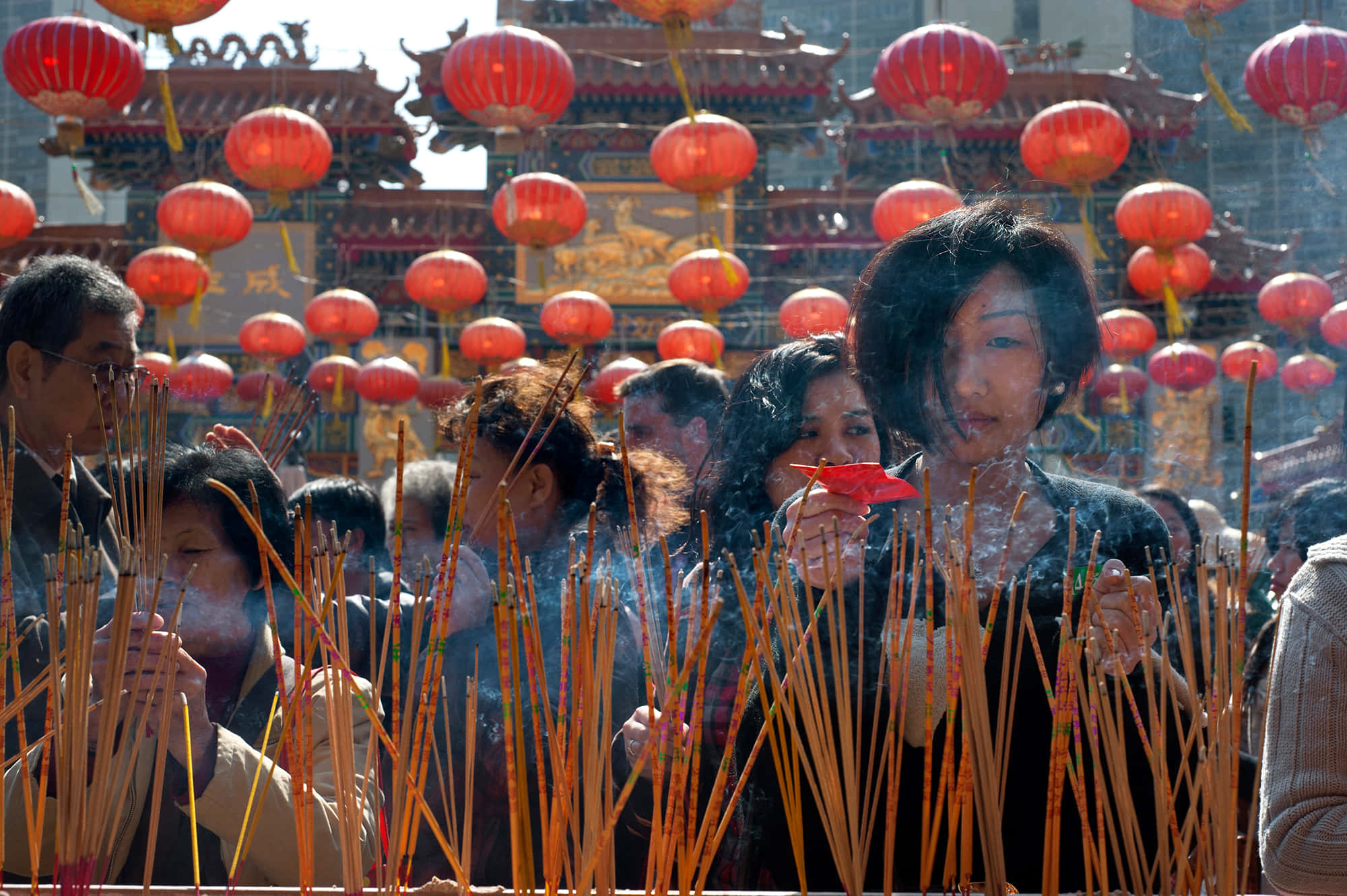 Studente wat in 'n tradisionele Chinese klaskamer studeer Muurpapier