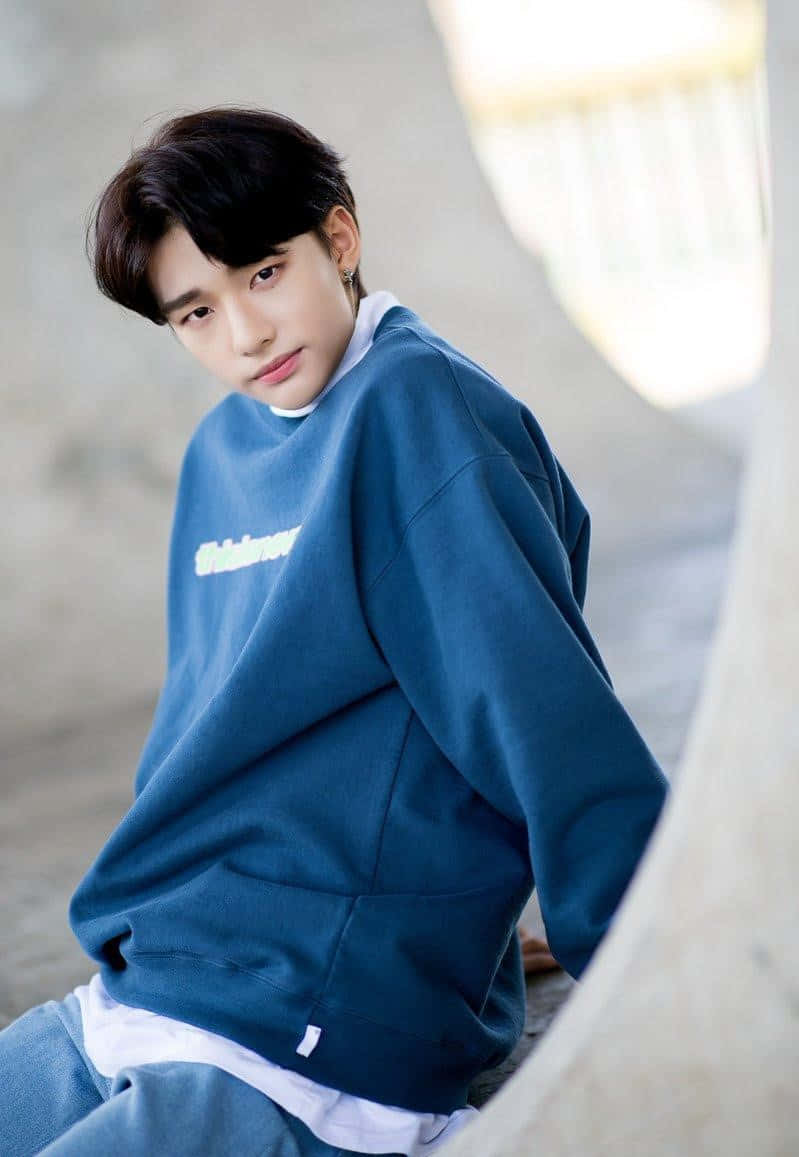 Suid-Koreaanse Rapper Hyunjin Skoon Fotostel Muurpapier