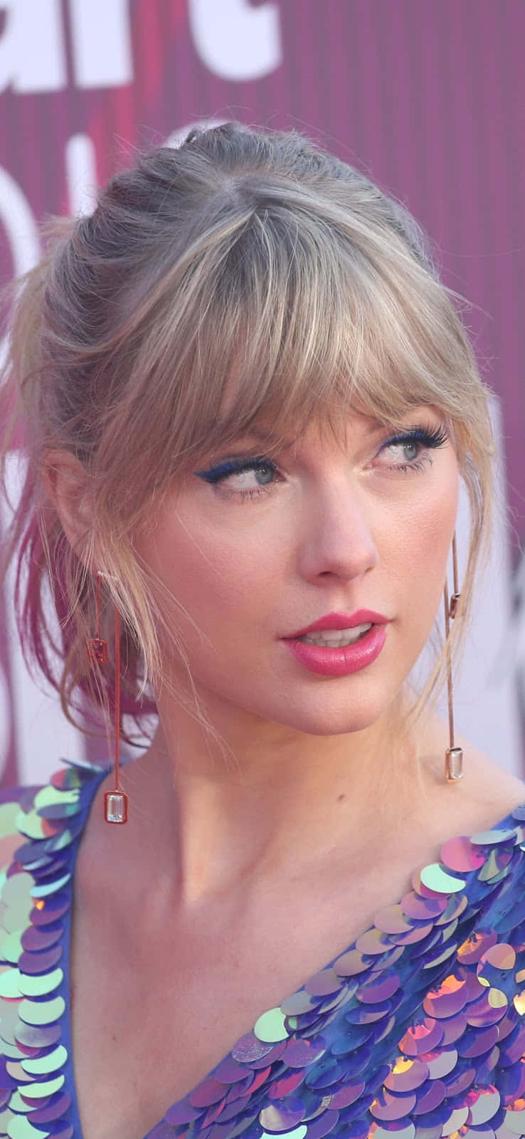 Taylor Swift is bo-op-die-wêreld! Muurpapier