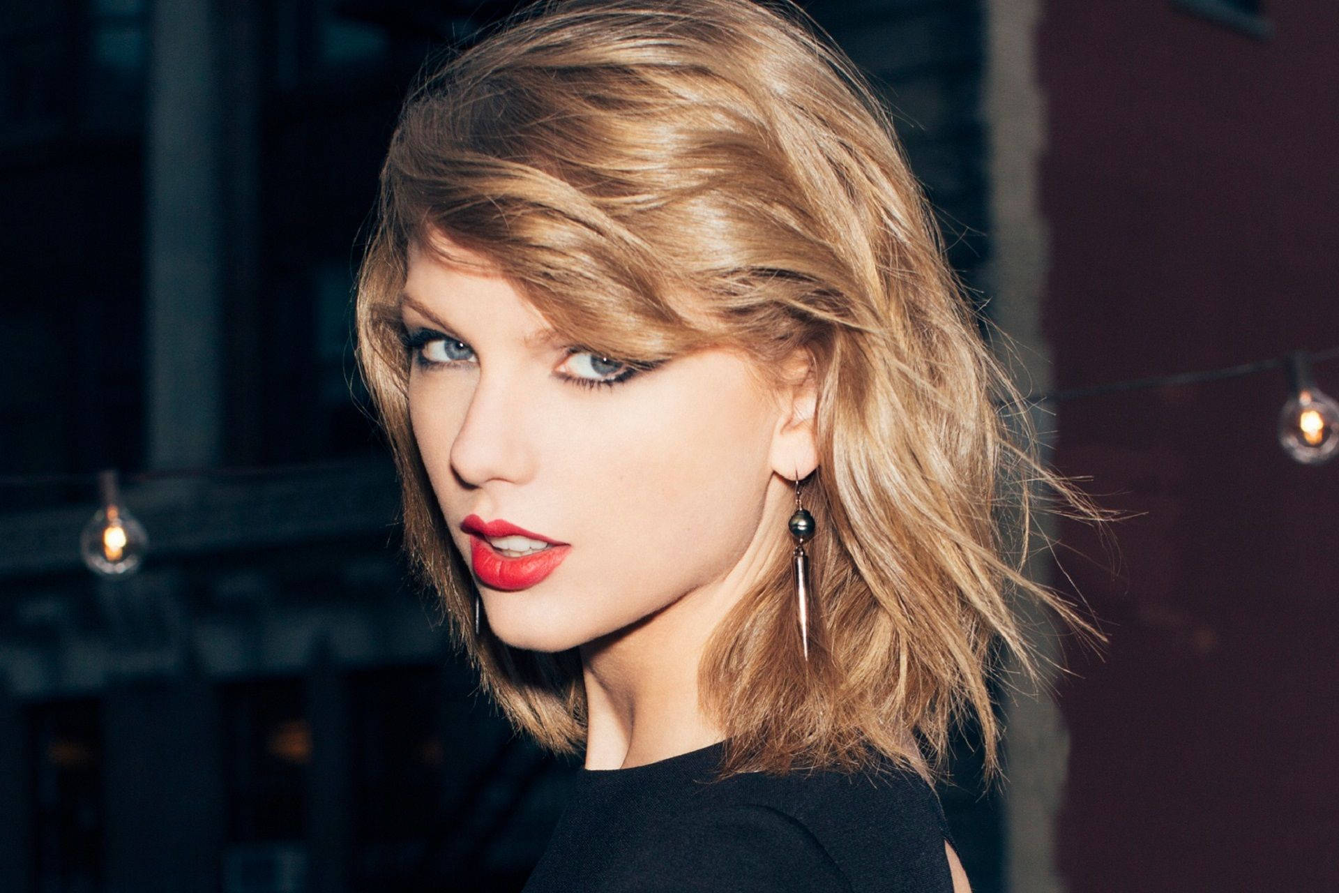 Vurige kyk Taylor Swift syposisie agtergrond foto. — Taylor Swift Muurpapier