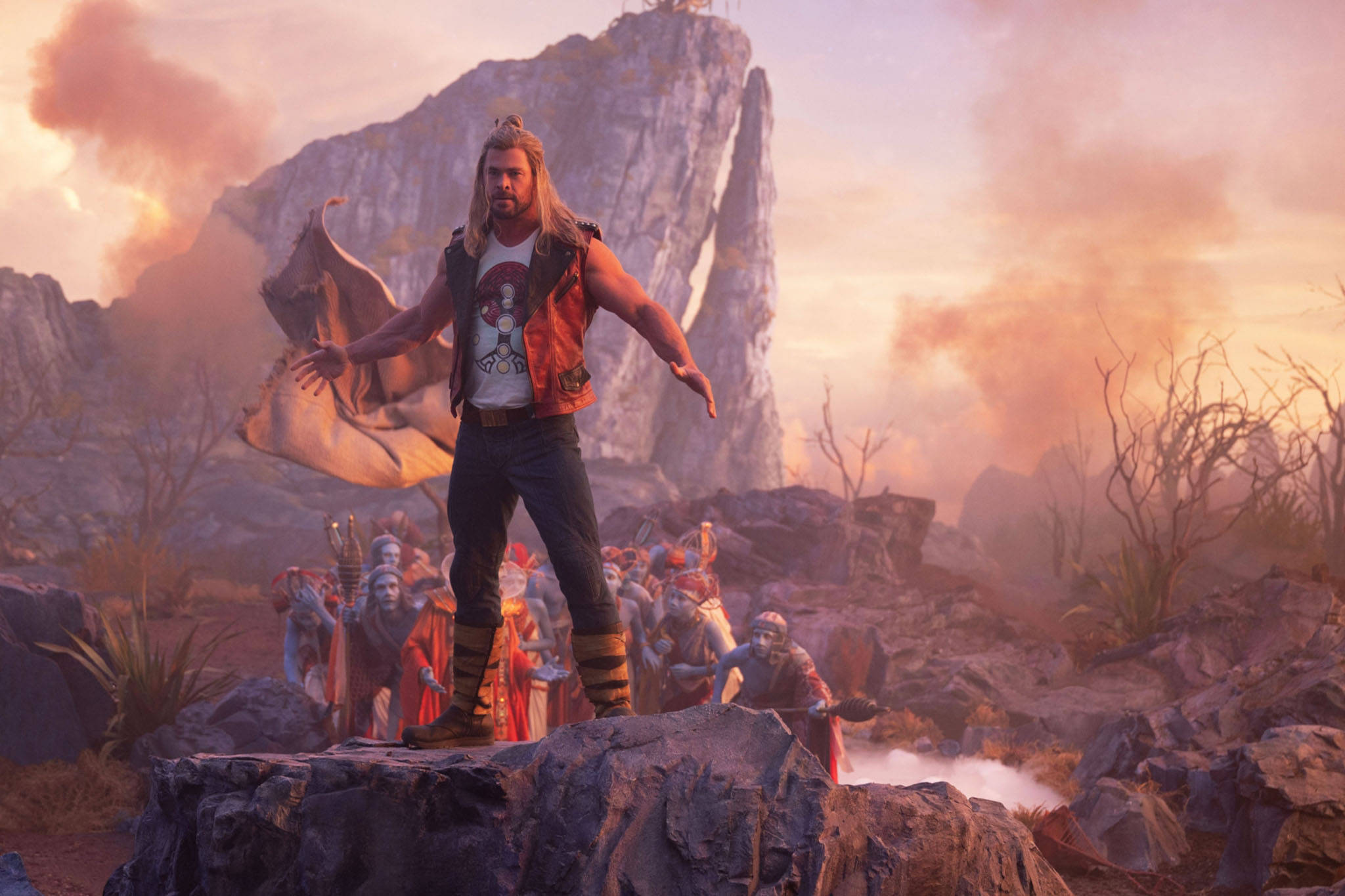 Thor Love And Thunder Halfgod Muurpapier