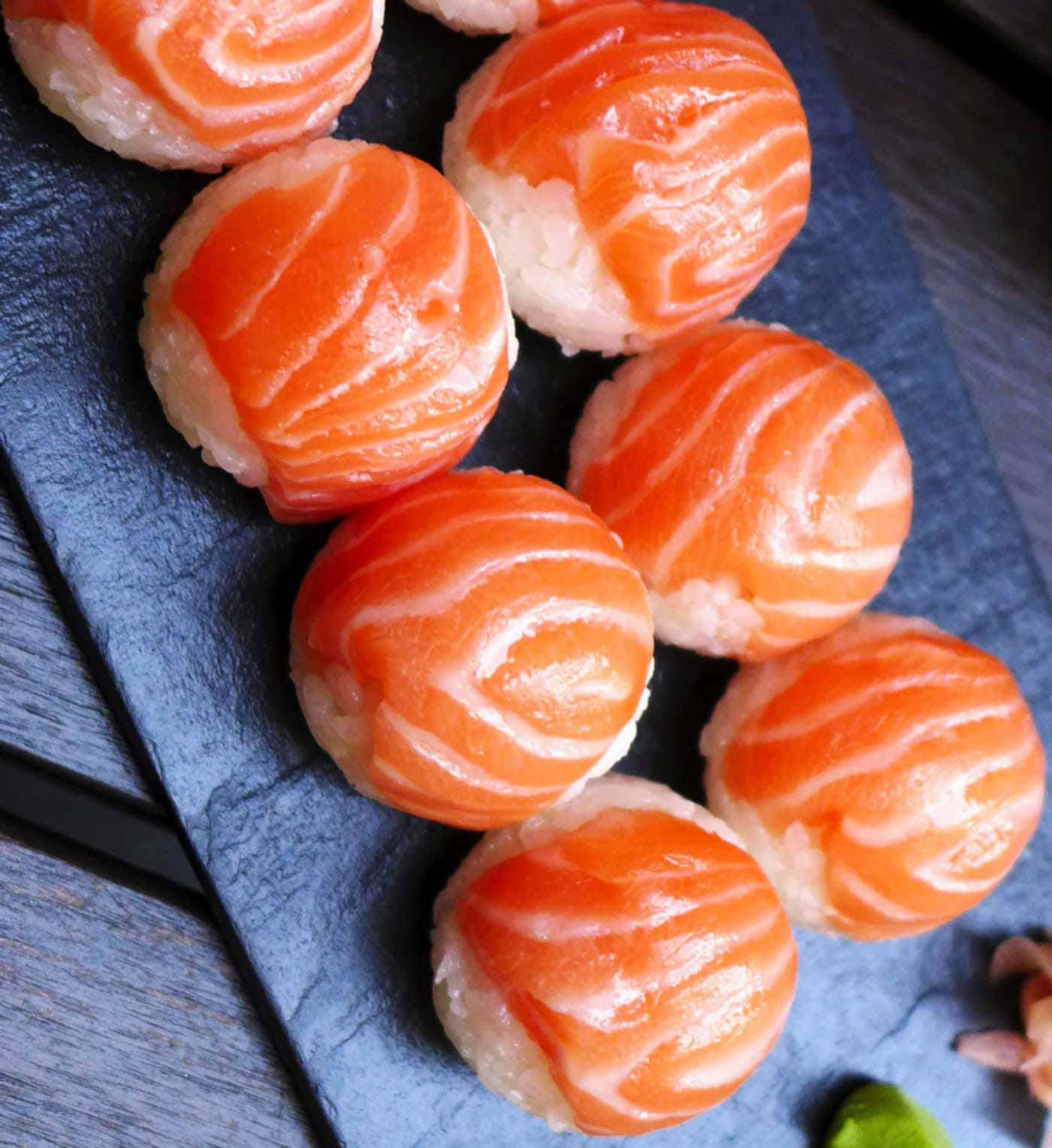 Tipes Sushi Salm Prent Muurpapier