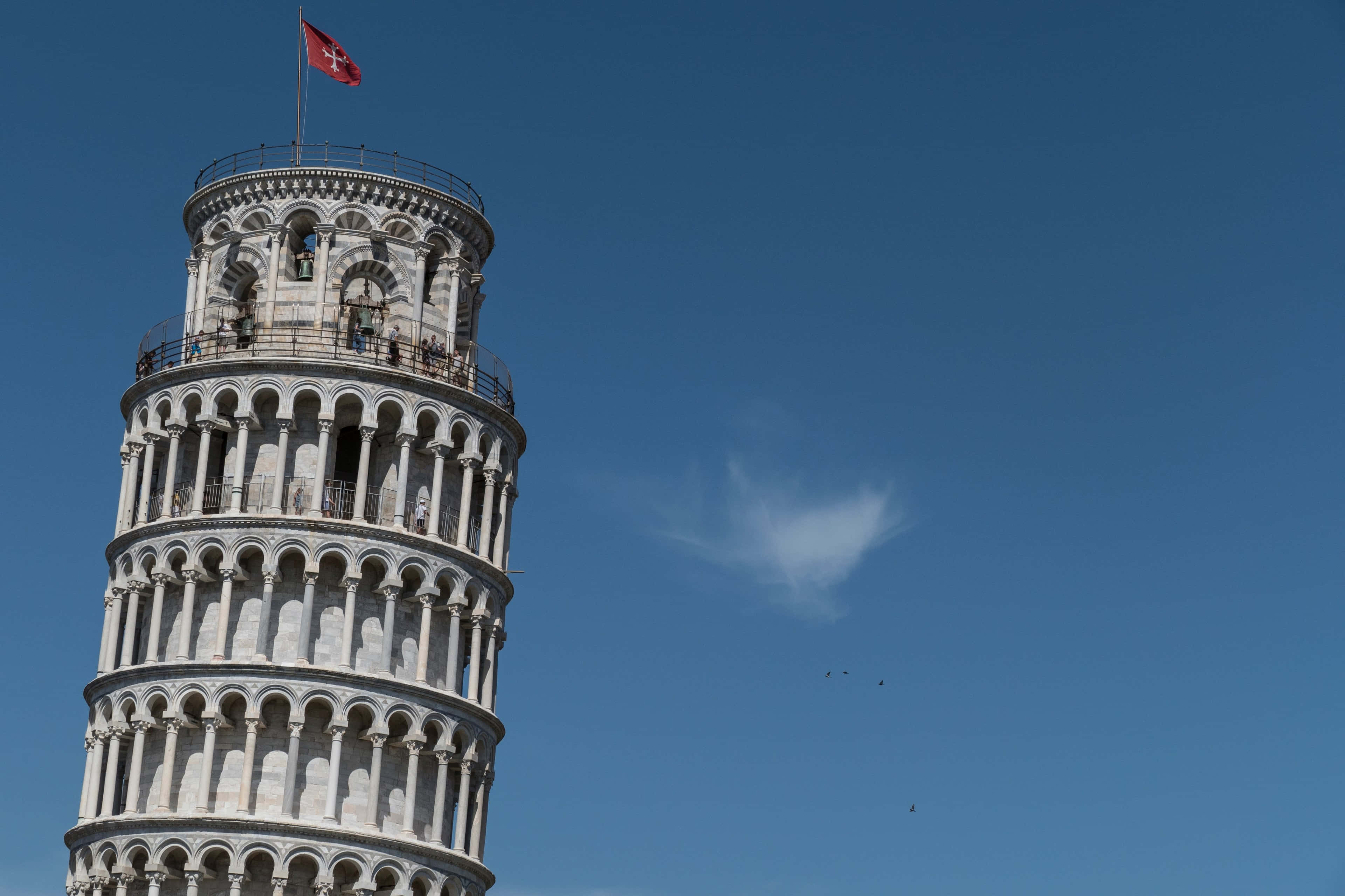 Toring van Pisa met Pisaanse Kruisvlag Muurpapier