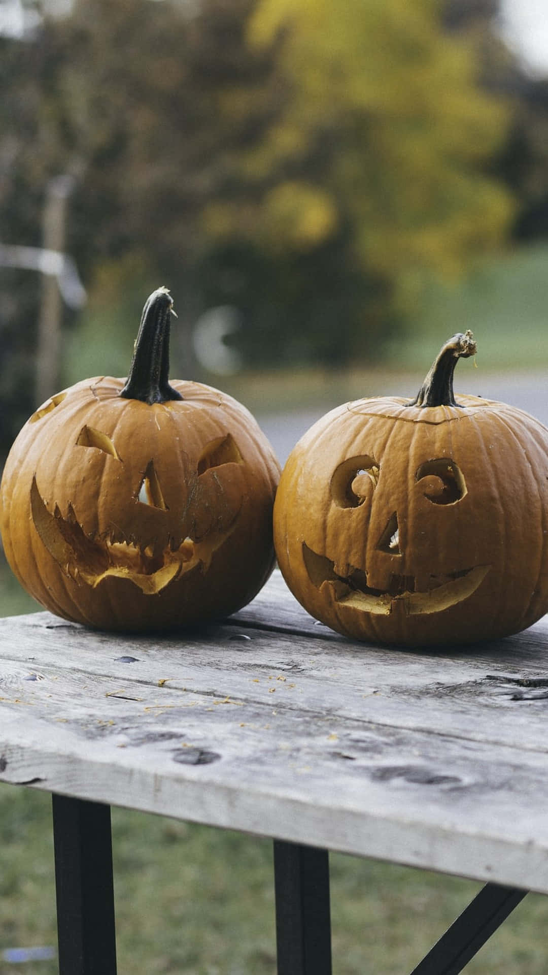 Trick or Treat! Raak in die Halloween-stemming met hierdie grusaardige estetika Muurpapier