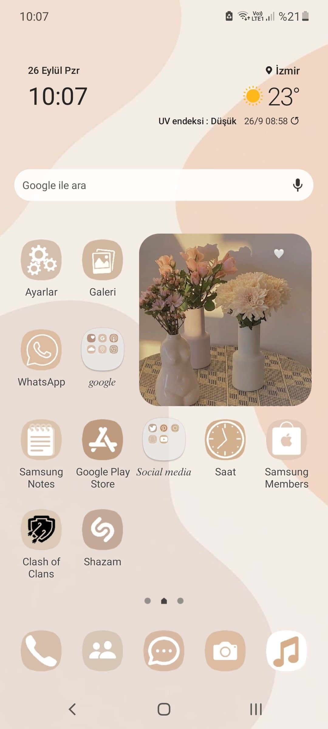 Verhelder jou dag met ons Aesthetic Widgets Muurpapier