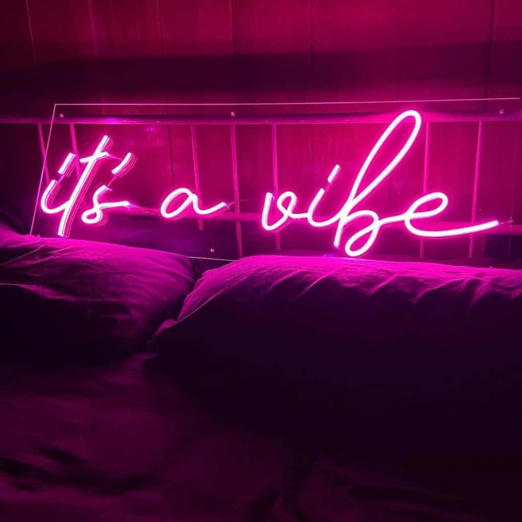 Verlig die nag met Neon Aesthetic Muurpapier