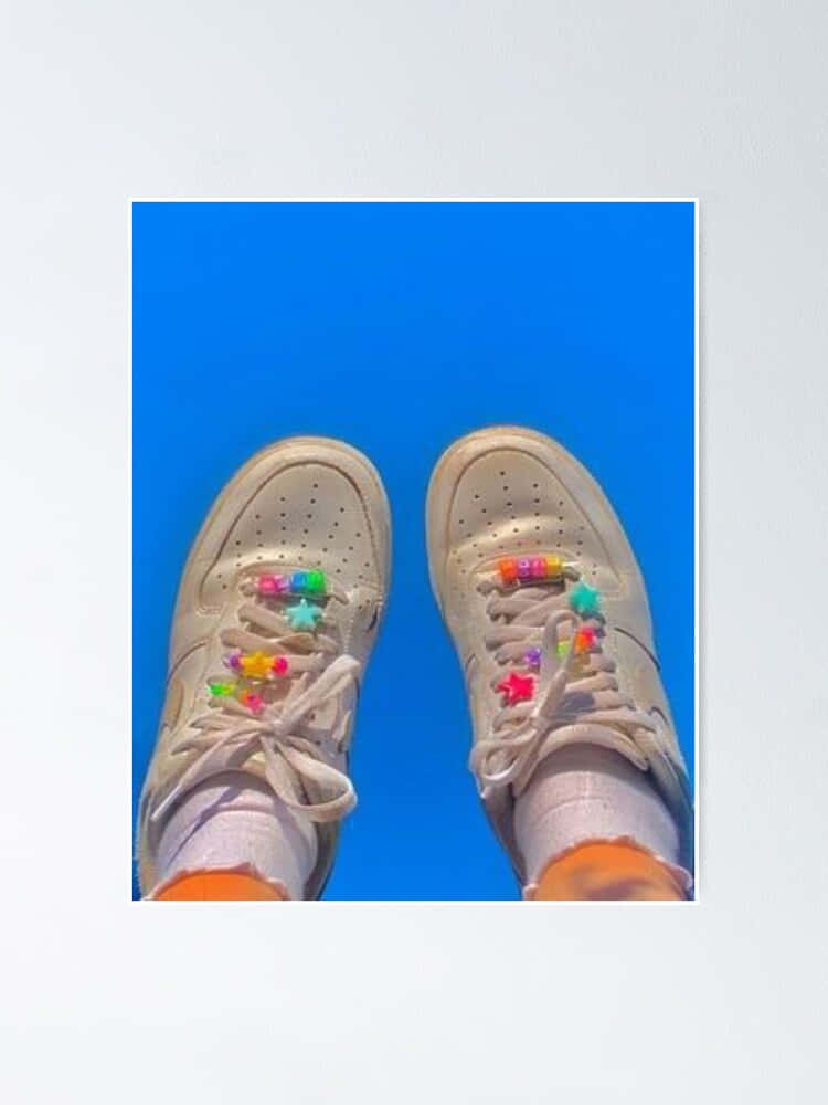 Vier die onafhanklike gees met die kleurvolle en lewendige Indie-estetika. Muurpapier