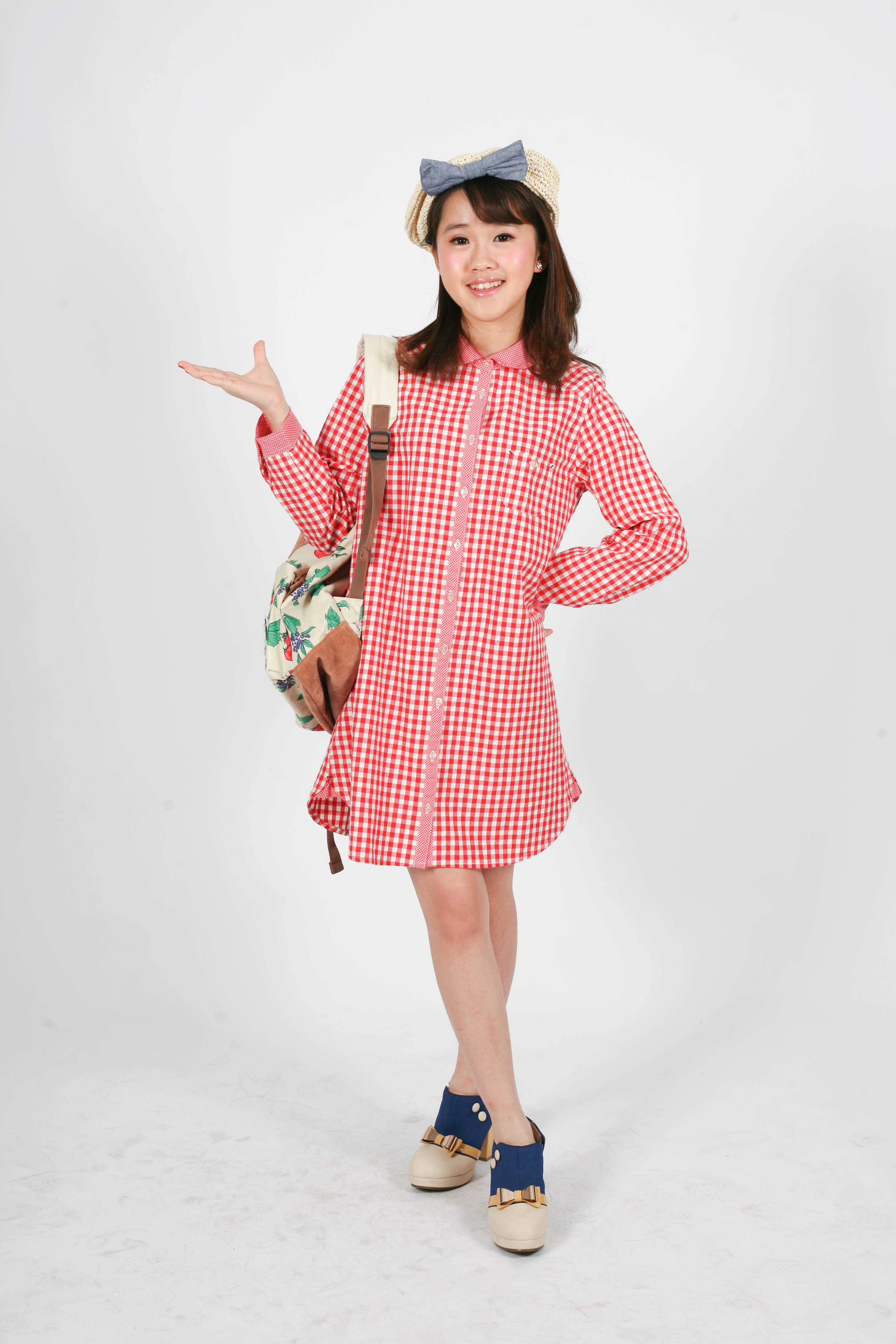 Vrou in Kawaii Pienk Rok Muurpapier
