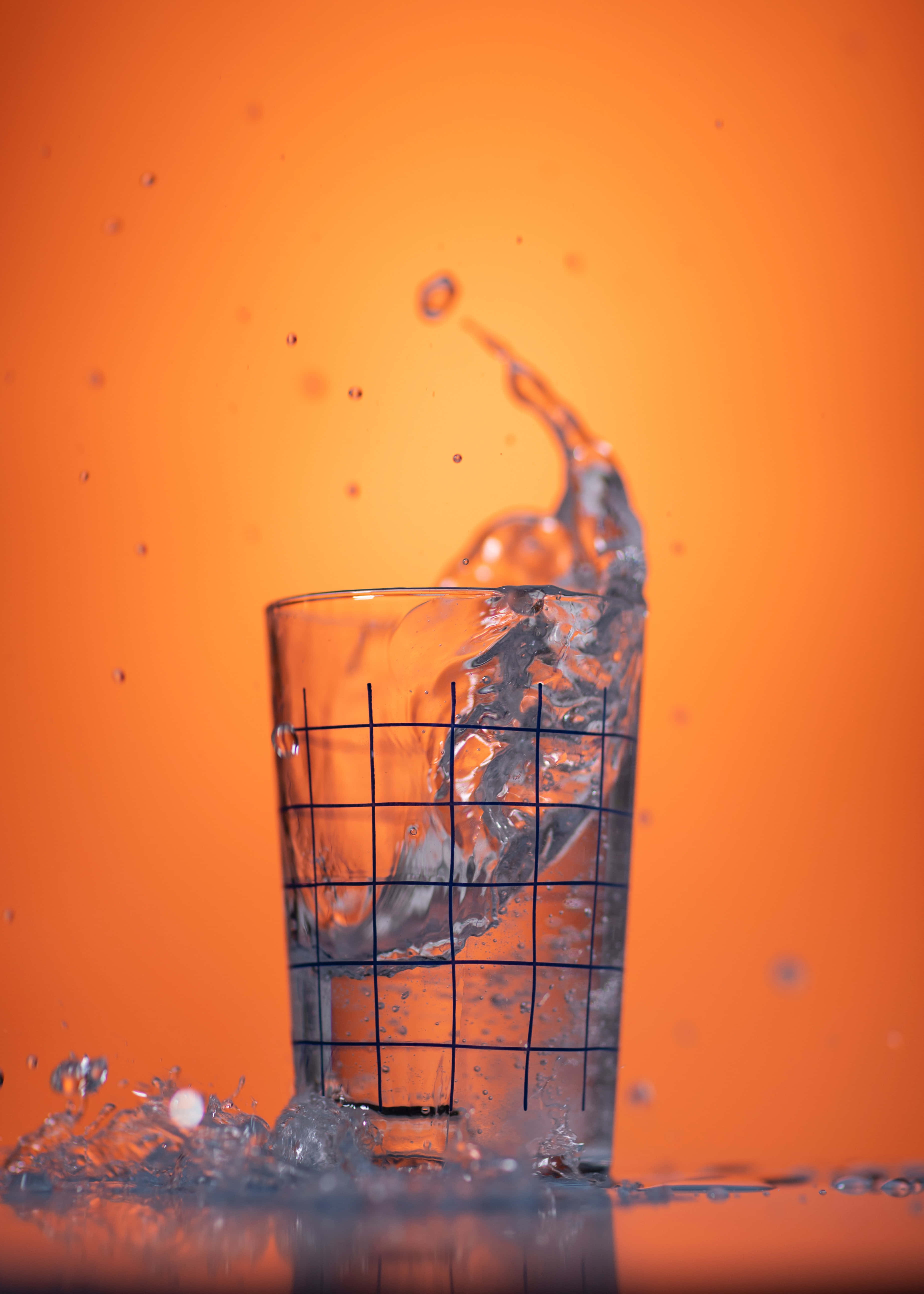 Water saligheid: Les van die lewe se noodsaaklike krag. Muurpapier