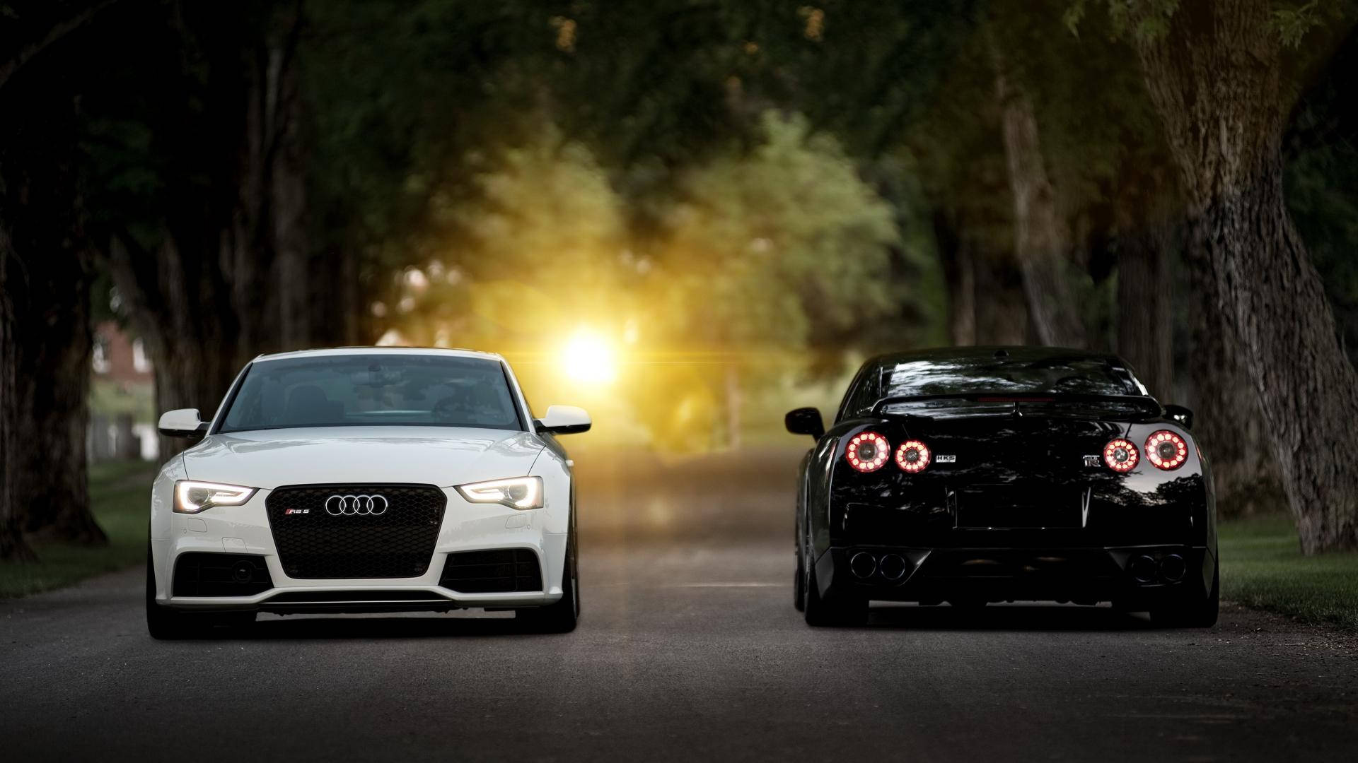 Wit en Swart Nissan GTR Motors