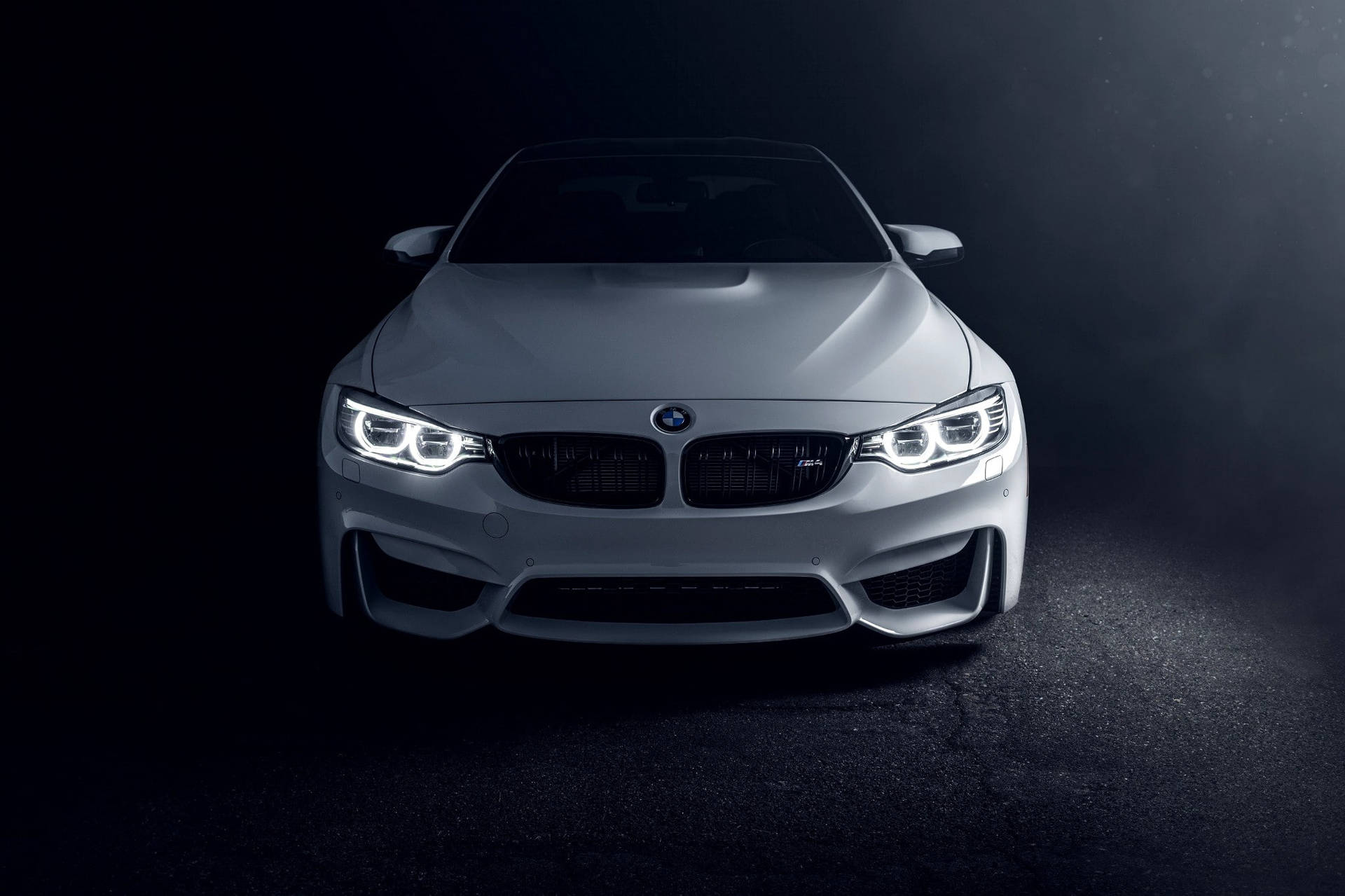 Wit M4 BMW-skootrekenaar — Motor GIF Muurpapier