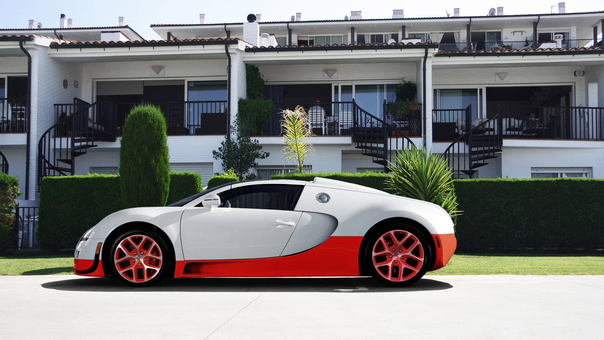 Wit Oranje Bugatti Veyron Muurpapier