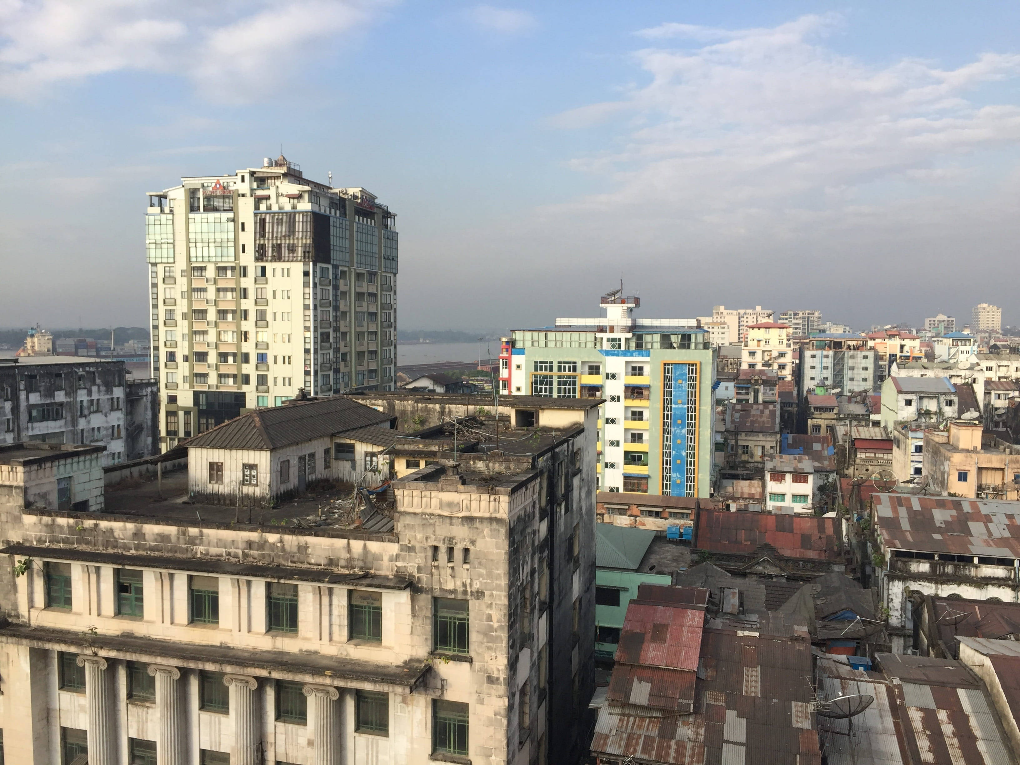 Yangon Stad Geboue Muurpapier