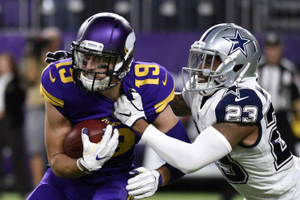 Adam Thielen Kragige Ontvanger — NFL sokker Muurpapier