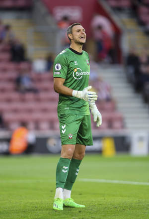 Alex McCarthy By 'n Sokkerstadion — IQOO Pad5c Muurpapier