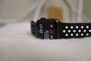 Apple Watch Met Swart Bande agtergrond — Apple Watch Muurpapier