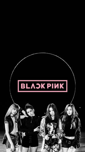 Blackpink agtergrond van lede op swart agtergrond met logo in ligring