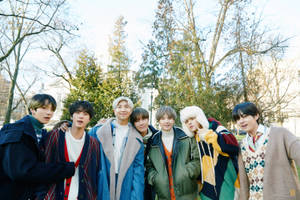 BTS Winterbaadjie 2020 — Bts groep foto GIF Muurpapier
