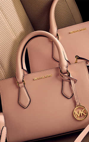 Michael Kors prente — RedMagic Table Muurpapier