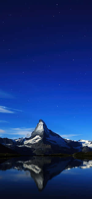 Donkerblou Sterrehemel Bo Matterhorn — Vivo V70 Lite Muurpapier