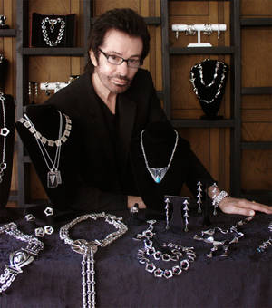 George Chakiris Versamelings Silwer Juwele — Honor Magic V Muurpapier