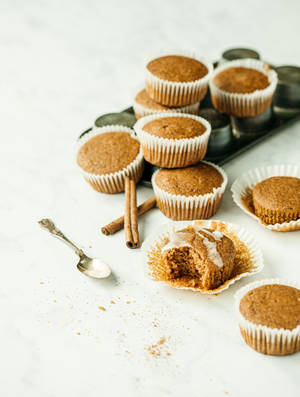 Goudbruin muffins-agtergrond — 3:4 Muurpapier