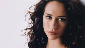 Jennifer Love Hewitt onskuldige voorkoms muurpapier