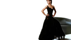 Jennifer Love Hewitt elegante swart rok agtergrond