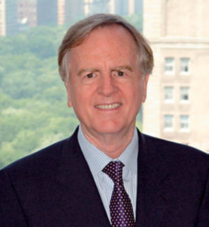 John Sculley Glimlag Op Kamera — Honor Magic V Muurpapier