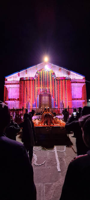 Kedarnath Tempel Voetstuk 4K — Galaxy S24 Muurpapier