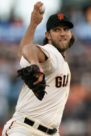 Madison Bumgarner Gooi 'n Bofbal — Dag Muurpapier