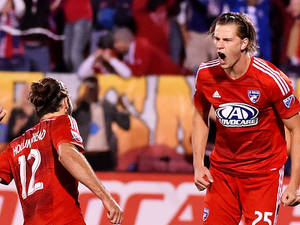 MSL FC Dallas Verdediger Walker Zimmerman — Sokker GIF Muurpapier
