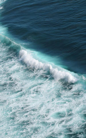 Ombre Ocean Waves wallpaper — Moto Pad 70 Groove Muurpapier