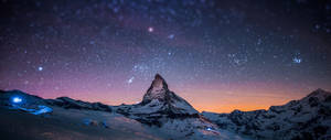 Berg Met Pastel Galaxy agtergrond.