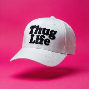 Sweef thug life-hoed op neonpienk agtergrond vir 'n vet agtergrond. — Motorola Razr 2026 Muurpapier