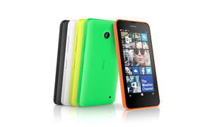 Nokia Lumia 630 Slimfoon — Nokia Muurpapier