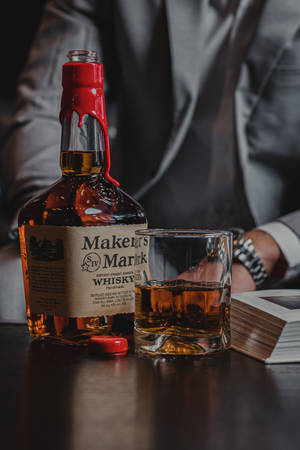 Onderskrif: 'n Smaak van Uitnemendheid - Maker's Mark Whiskey — Xiaomi Pad 7S Pro 12.5 Muurpapier