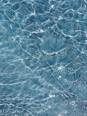 'n Rustige Kabbelende Water-agtergrond