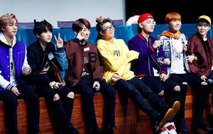 Oulike BTS by Aanhangerontmoeting — Oulike bts Muurpapier