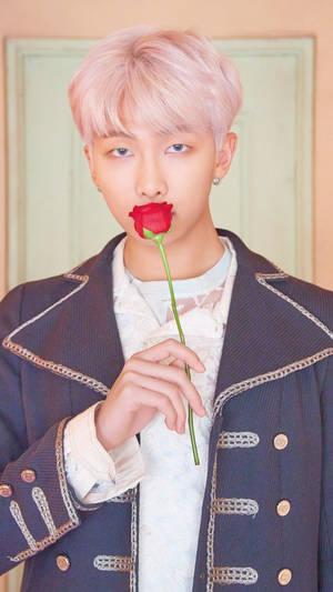 Oulike BTS RM Met Roos — Oulike bts Muurpapier