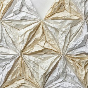Gekreukelde papier-stomphoekige driehoeke in wit en roomkleure. — Tecno Phantom V Flip Muurpapier