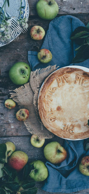 Pas Gebakte Pastei vir Thanksgiving iPhone — iPhone 16 Plus Muurpapier