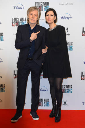 Paul McCartney Wys Na Dogter Mary — Huawei MatePad Edge Muurpapier