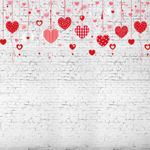 Rooi Oulike Valentynsdagharte Banier Met Baksteenmuur — Ou liefdesdag Muurpapier