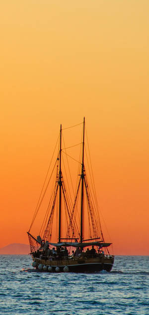 S10 seilboot oranje lug-agtergrond — iPhone 18 Pro Muurpapier